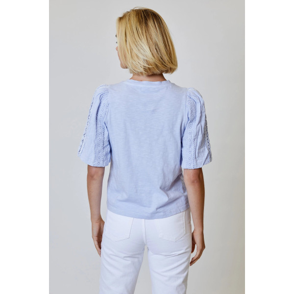 Lys Sleeve Tee