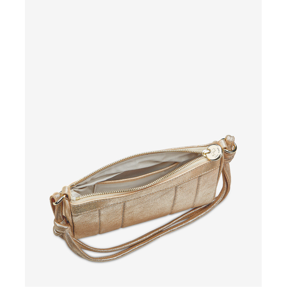 Majestad Brise Shoulder Bag