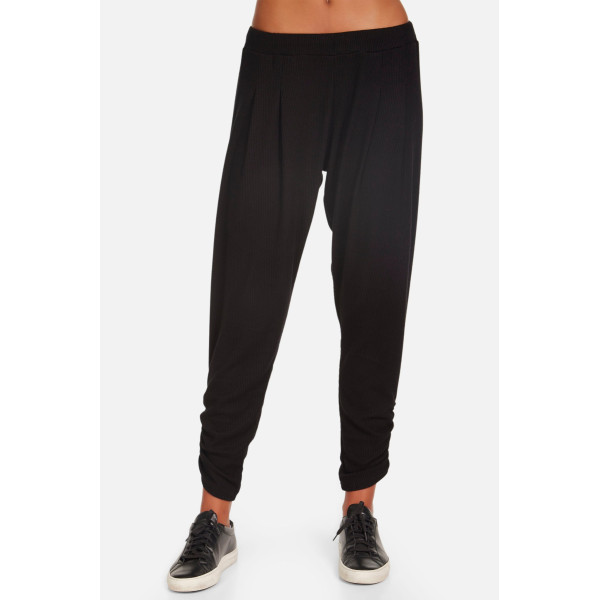 Silhouette Shirred Rib Pant