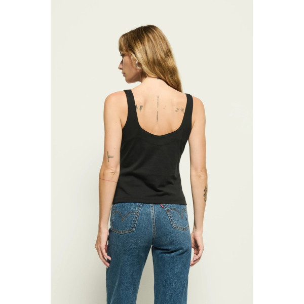 Pinnacle Tank