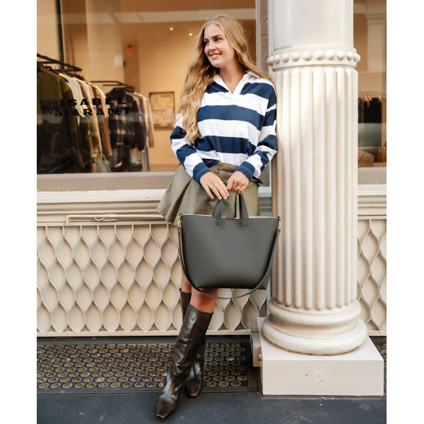 Inferno Tote