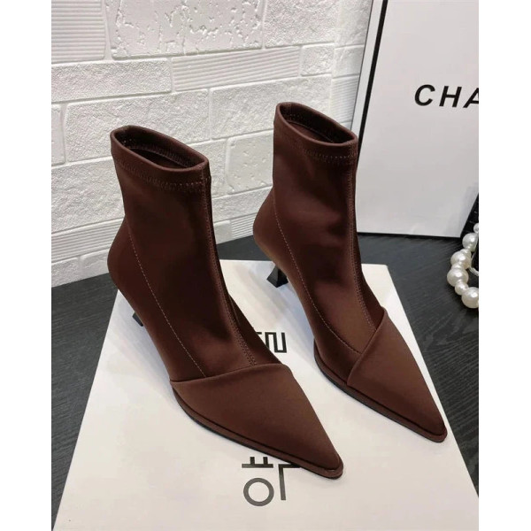 Verse Boots