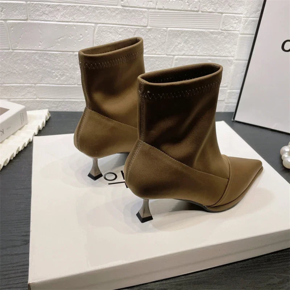 Verse Boots