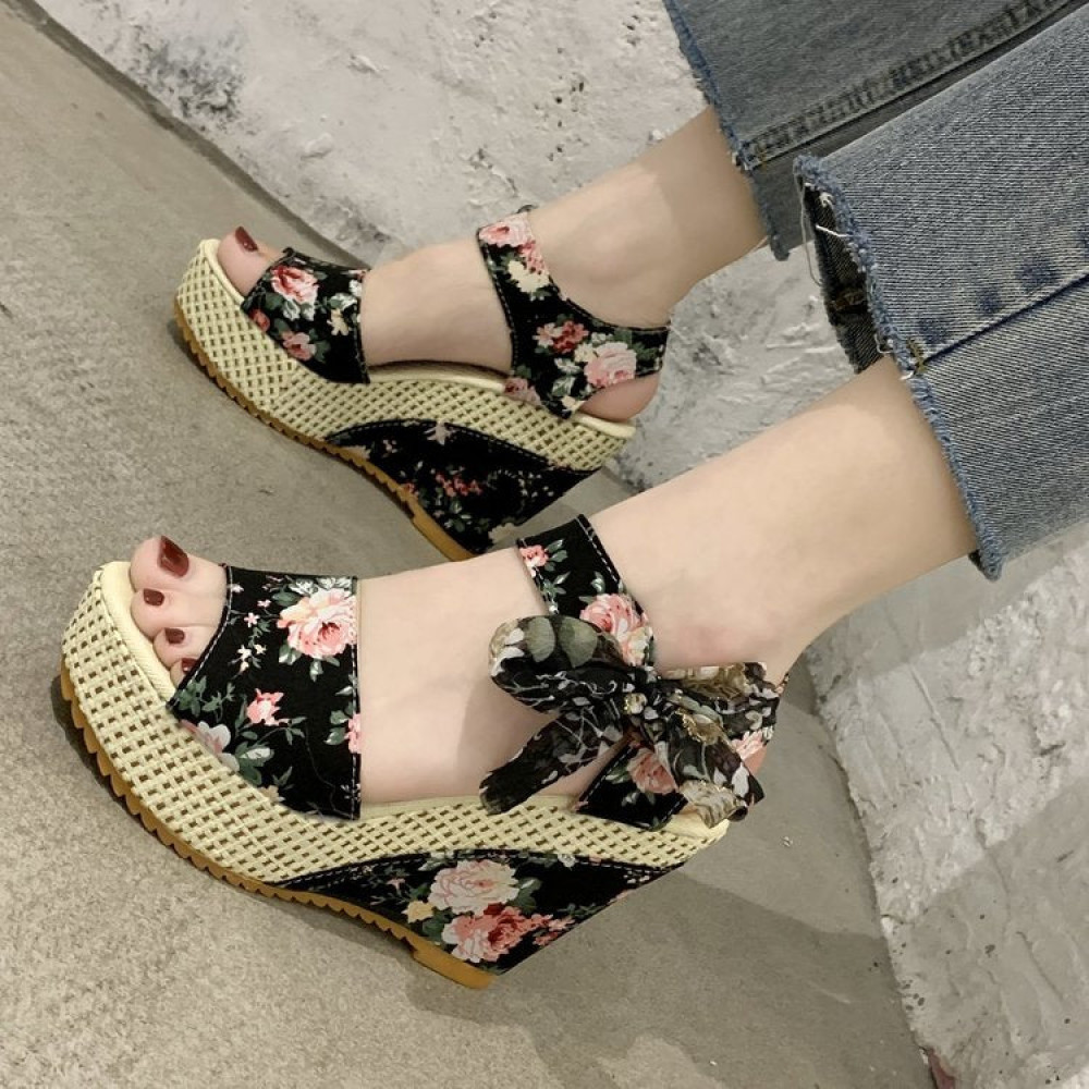 Sole Wave Heels