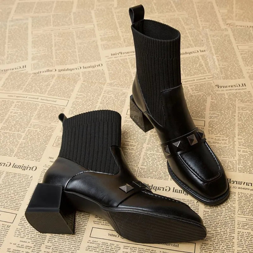 Lotus Boots