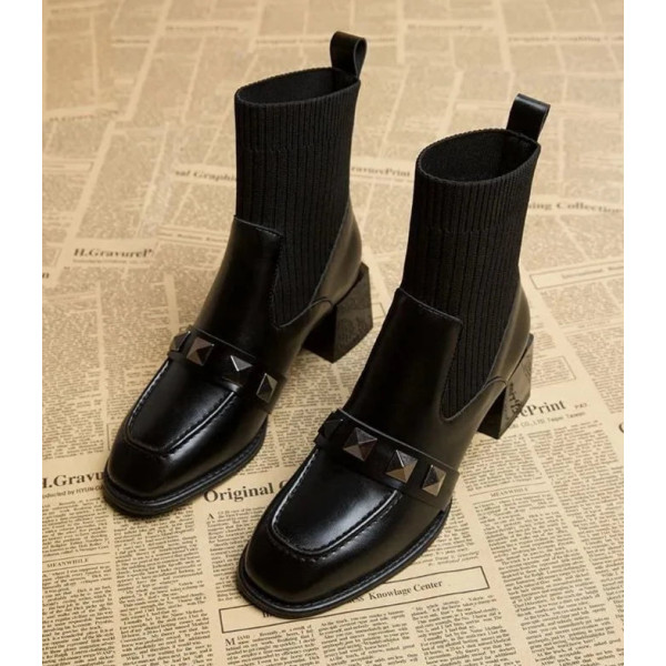 Lotus Boots
