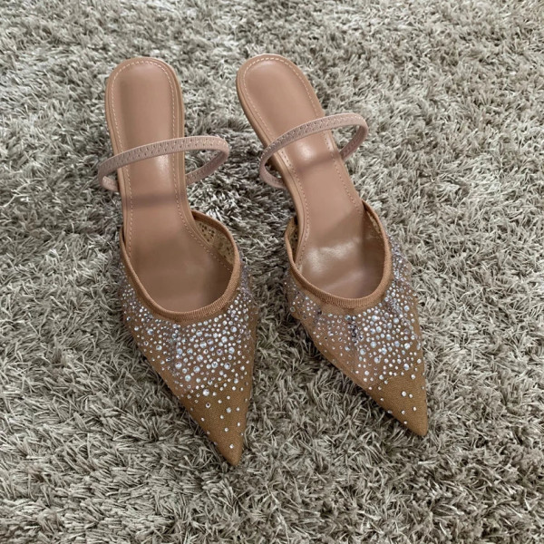 Logro Heels