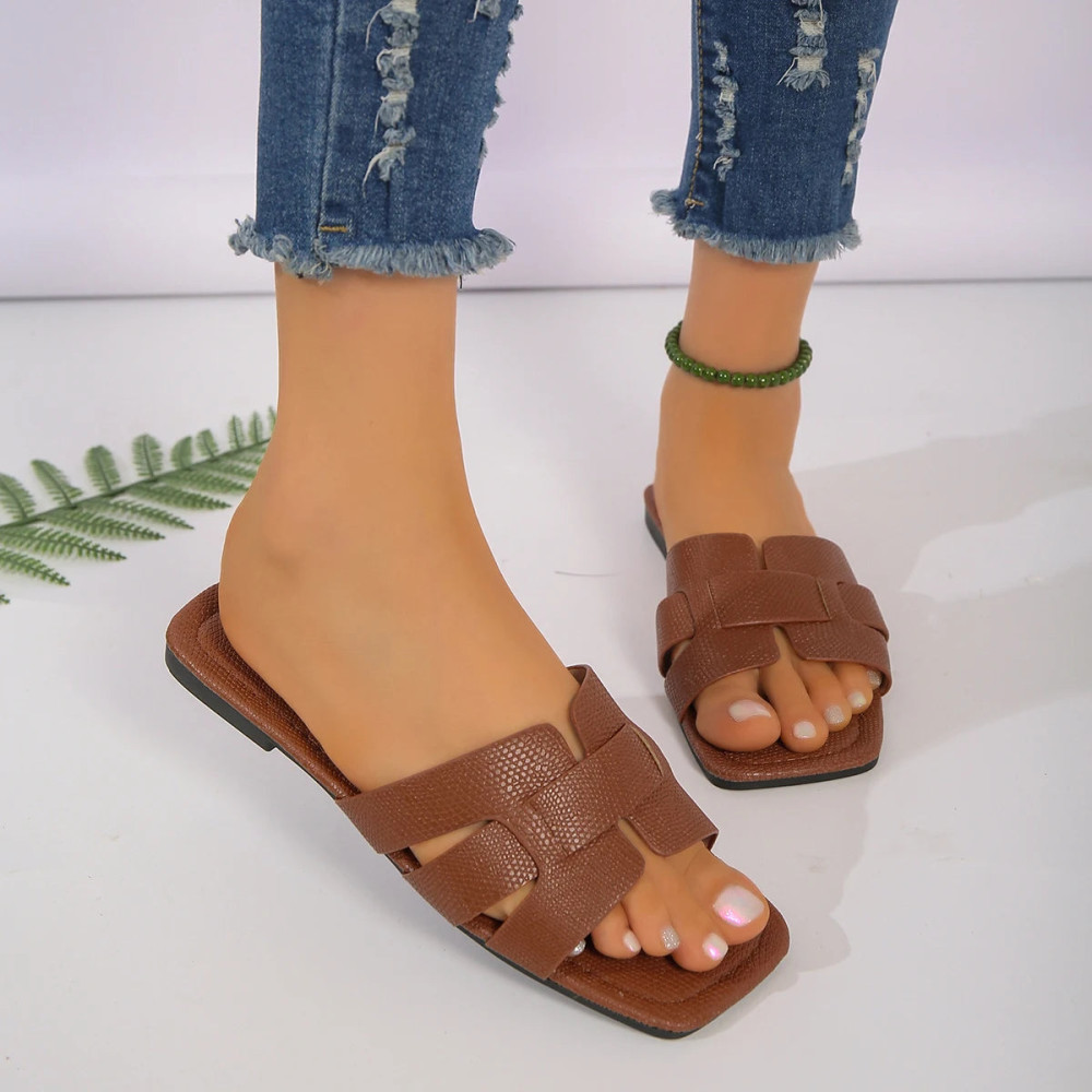 Dentelle Slippers